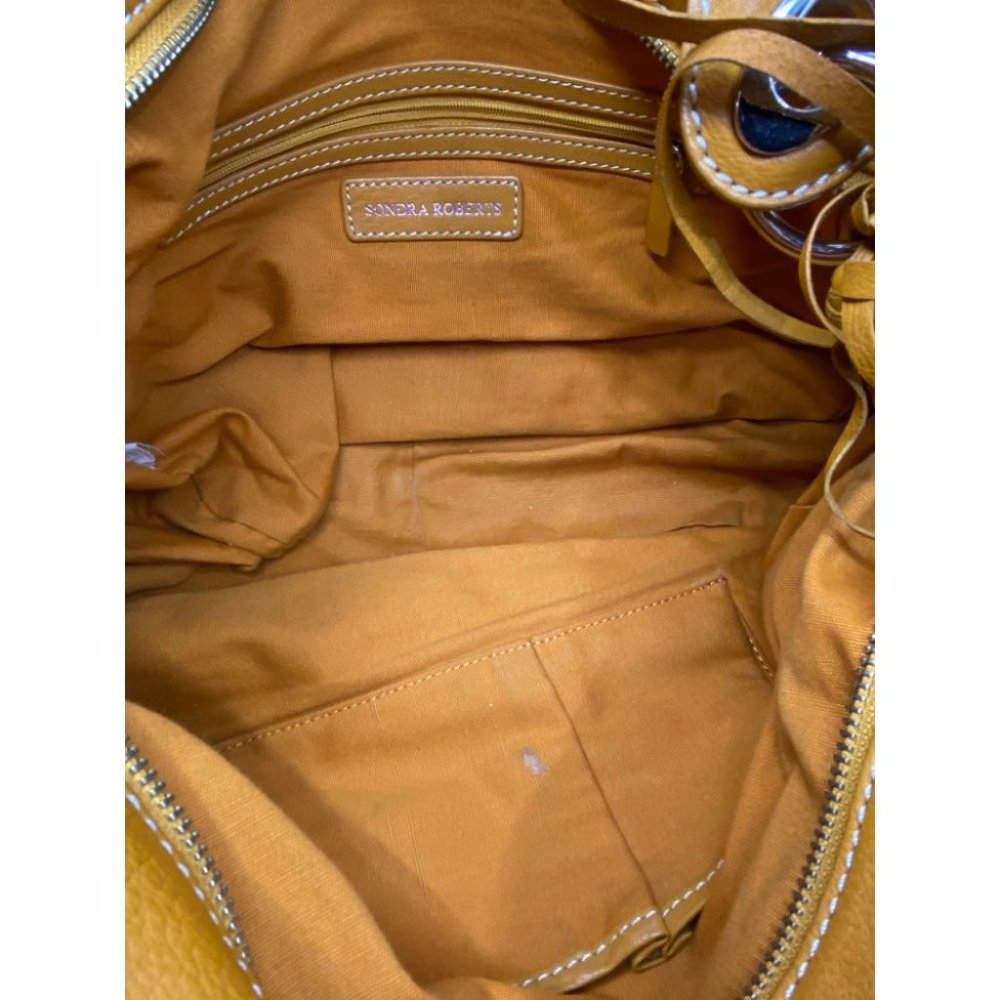Sondra Roberts Orange Leather Shoulder/ Handbag - Picture 14 of 16